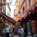 Tesoro De Galluzzi Apartment Bologna